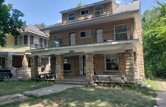 2954 E 29th St - 2954 East 29th Street, Kansas City, MO 64128