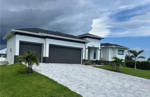 141 SW 37 Place Gallery 2