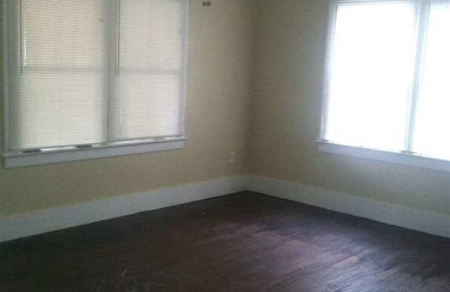 632 Saint Clair Ave - 632 Saint Clair Ave, Flint, MI 48504