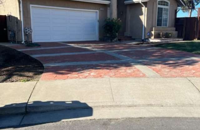 Spacious 4-Bedroom Home in a Quiet Tracy Cul-De-Sac! photos photos