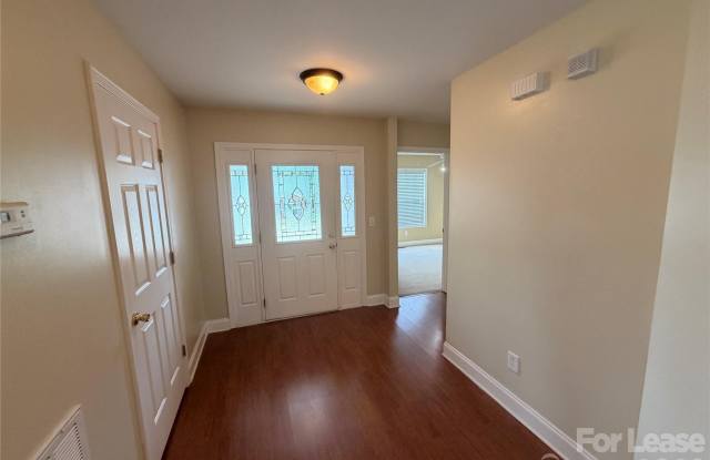 1491 Mayfair Drive Gallery 4