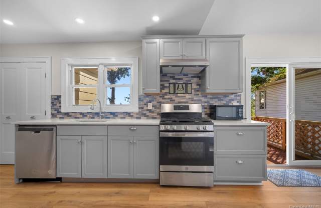 171 Taft Crescent Gallery 4