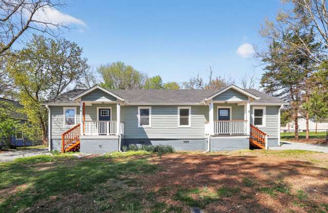 Fully renovated 2 bedroom/ 1 bathroom duplex walking distance to downtown Bessemer City! Gallery 4