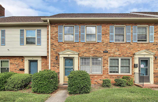 6314 Old Pineville Road photos photos