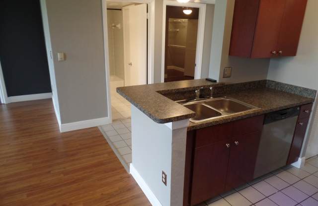 2880 N Oakland Forest Dr#110 photos photos