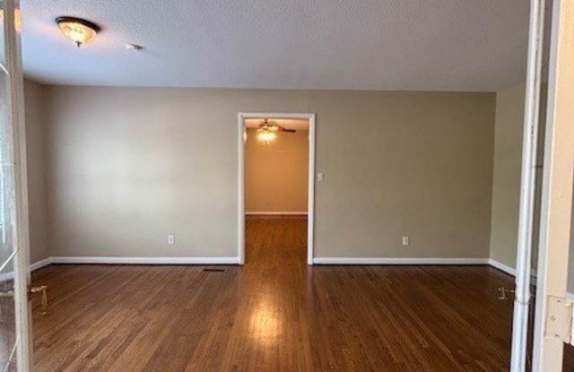 6204 Milford Drive Gallery 3