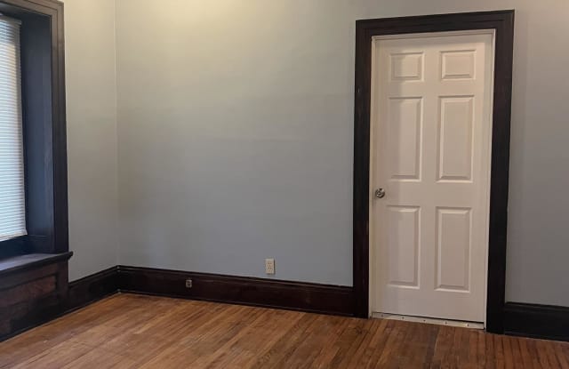 119 Hobart St. #1 Gallery 4