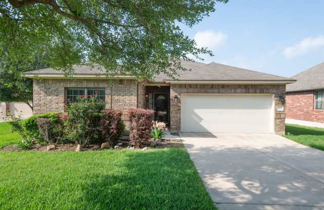 Three Bedroom home in the Legends Vista Community in Round Rock Gallery 3