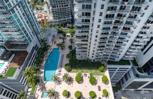 1060 Brickell Avenue Gallery 3