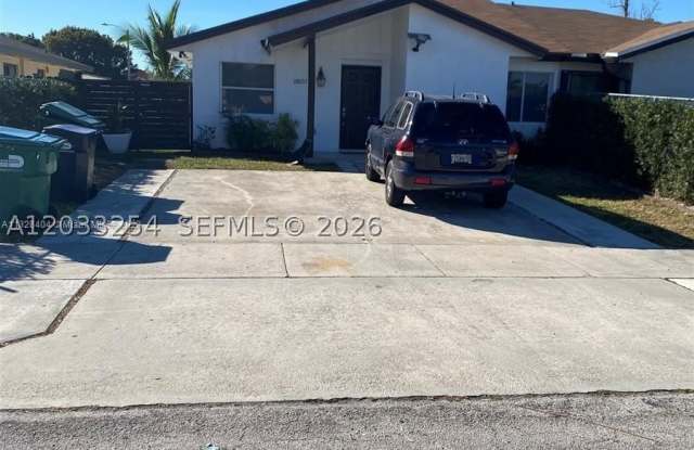 18802 SW 113th Ave photos photos