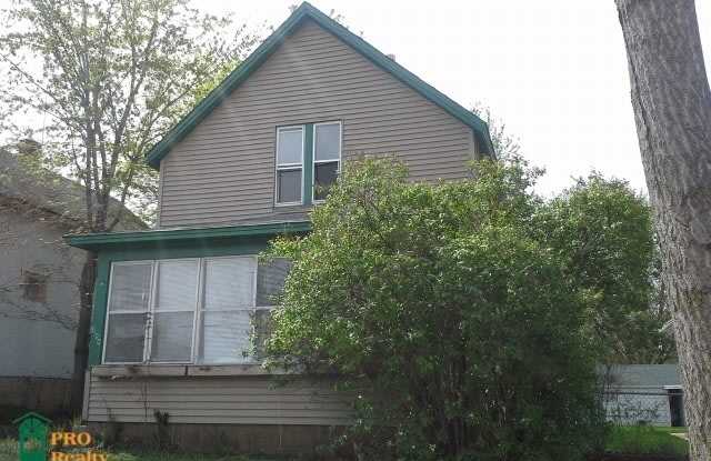 690 Blair Ave West #1 - 690 Blair Ave, St. Paul, MN 55104