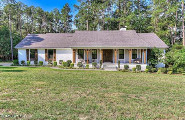 1006 Tamarack Drive Gallery 1