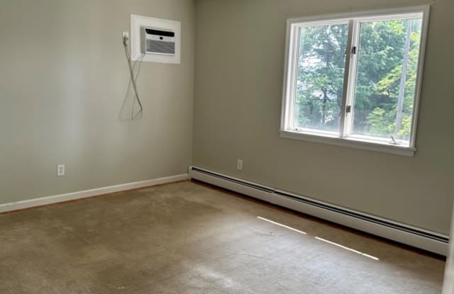24 Sargeant Avenue Gallery 2