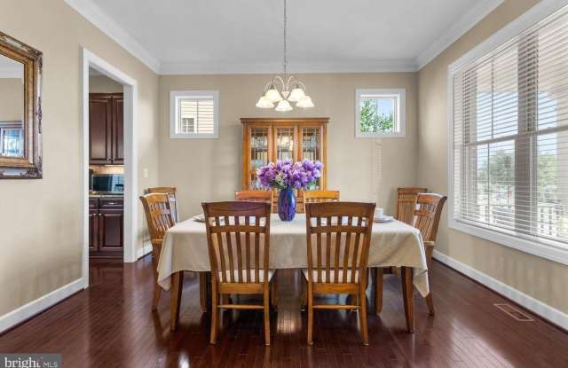 14103 BYRNE PARK Drive Gallery 2