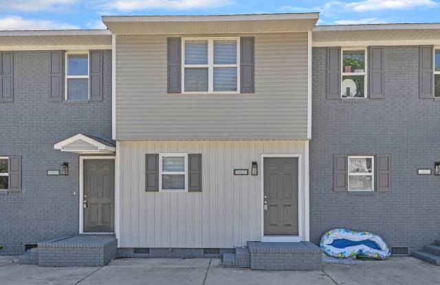385 East Williams Street - 1 photos photos