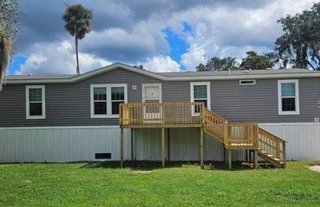 55744 HOLIDAY CIRCLE photos photos