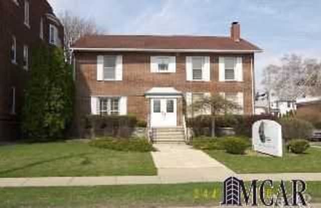 115 E ELM AVE - 115 East Elm Avenue, Monroe, MI 48162