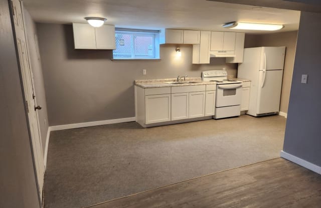 1021 1/2 4th Street - 1021 4th Street, Bremerton, WA 98337
