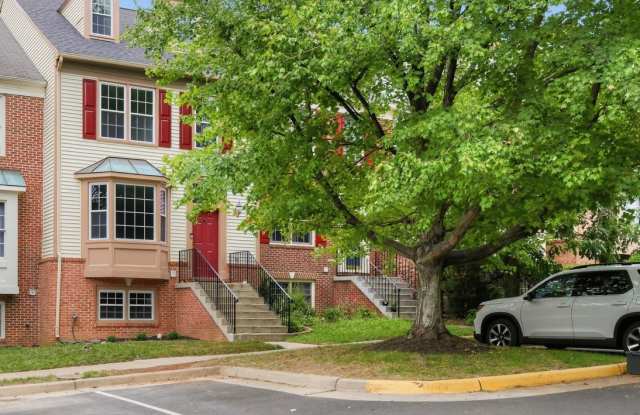 Beautifully Updated Home in the West Springfield High School Pyramid! photos photos