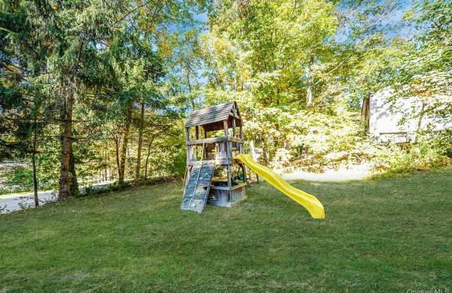 68 Old Sylvan Lake Road photos photos