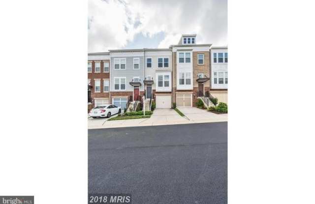 22522 HIGHCROFT TERRACE Gallery 2