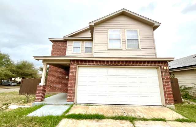 **APPLICATION RECEIVED** **MOVE IN SPECIAL** Spacious 2-Story 4 Bedroom / 2.5 Bath Home In Converse, TX! - 6611 Hartnet Fields, Bexar County, TX 78109