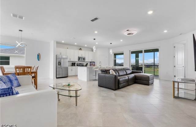 15170 Bluffton Lane Gallery 3