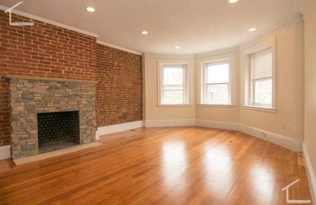 AWESOME 4 bed 3 bath in Brookline.... photos photos