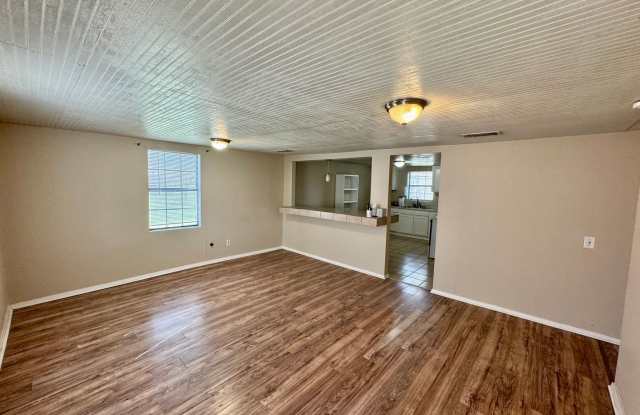 420 S Lillian, Stephenville, Tx 76401 Gallery 3