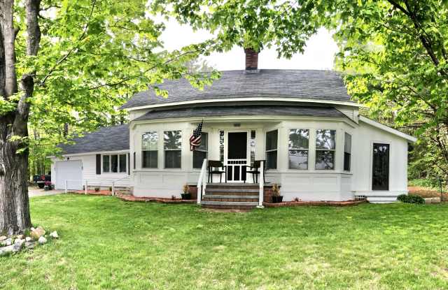 271 Summer Street - 271 Summer Street, Bristol, NH 03222