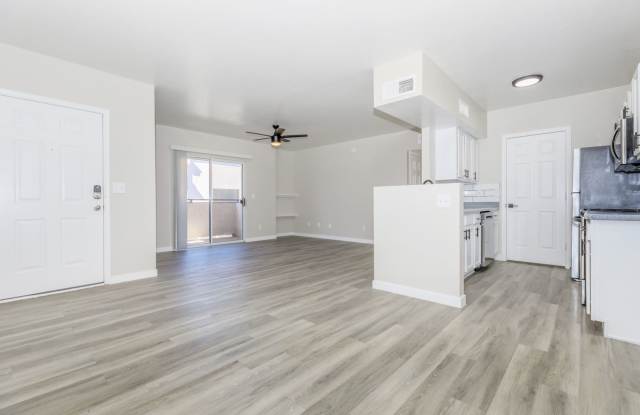 Vertical East Apartments photos photos
