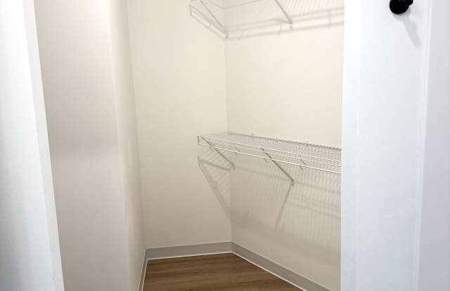 1205 SW Merchant Street Gallery 4