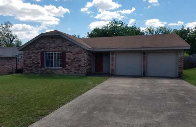 1500 Augusta Road - 1500 Augusta Road, Benbrook, TX 76126