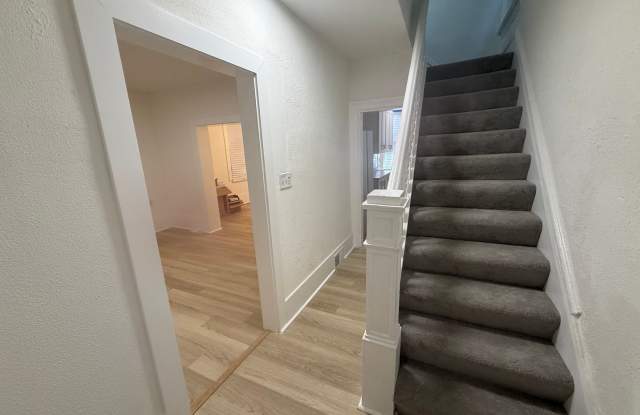 Renovated Home - Mt. Washington Gallery 4