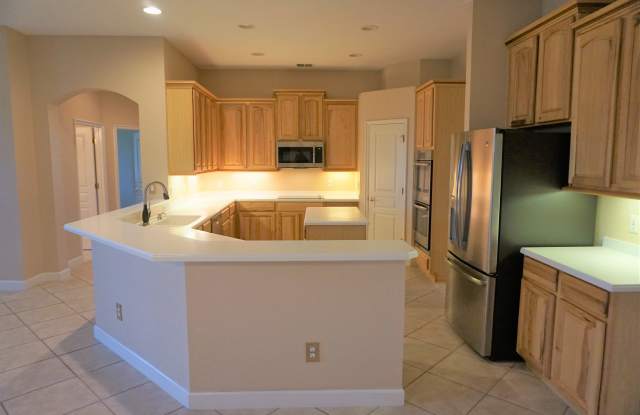 4040 Greystone Dr Gallery 2