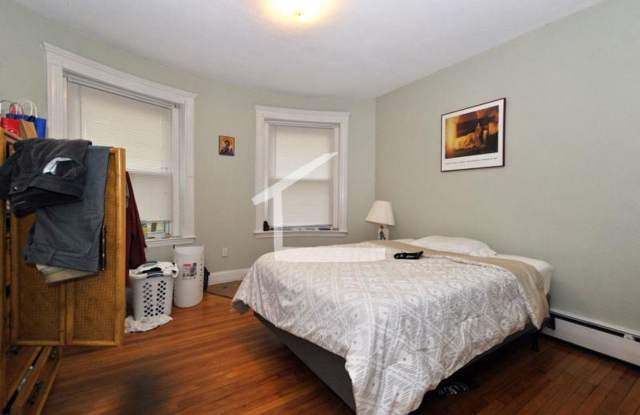 Nice 2 bed in Brookline - 168 Winthrop Road, Brookline, MA 02445