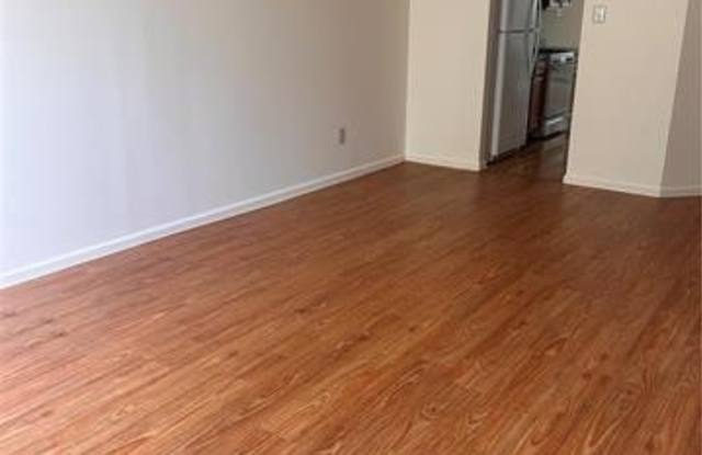 7672 Cross Creek Circle Gallery 3