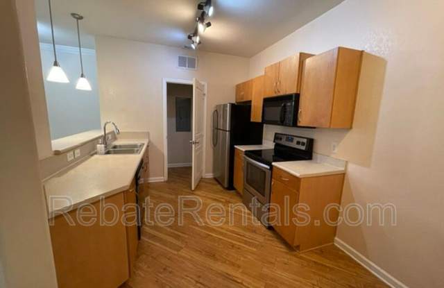 8290 Gate Parkway Gallery 4