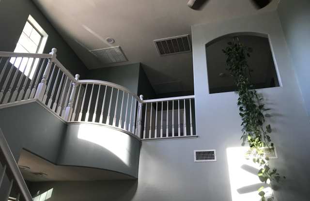 3123 S LOIS Lane Gallery 3