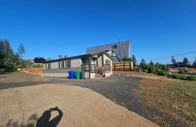 Newer 2 bedroom house on quiet street - 6648 Dolores Drive, Paradise, CA 95969 Newer 2 bedroom house on quiet street - 6648 Dolores Drive, Paradise, CA 95969