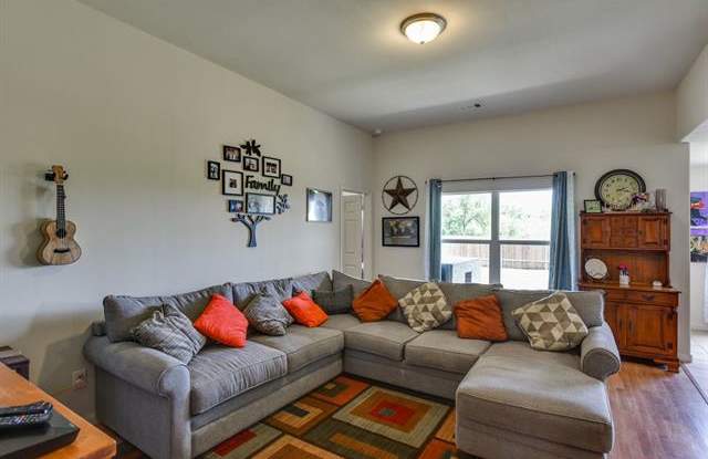 524 Riverbed Drive Gallery 3