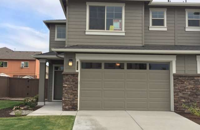 3 Bed/2.5 Bath Townhome in the Deer Crossing Community photos photos