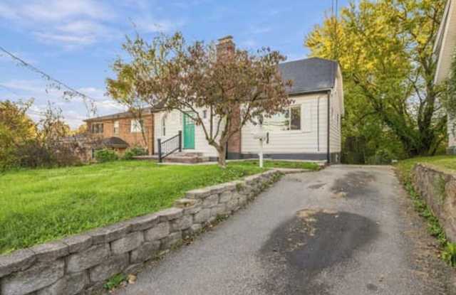 Cincinnati- 4 bedroom 2 bath home. Gallery 4