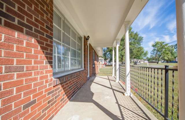 Great Location in Athens City! Move In Ready! Gallery 4