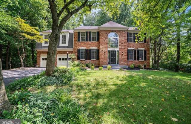 5309 TRACTOR LANE photos photos