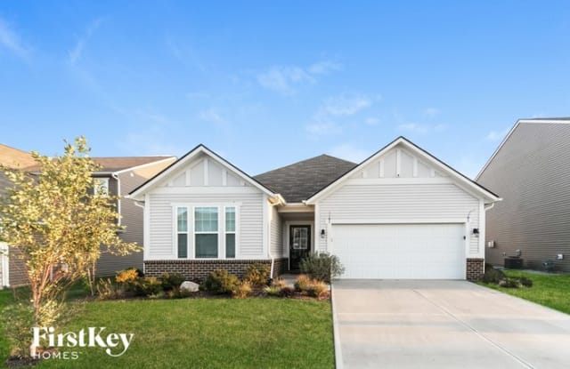 10351 Deercrest Lane - 10351 Deercrest Lane, Indianapolis, IN 46239