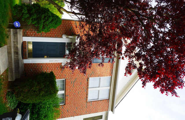 12900 Woods View St Gallery 2