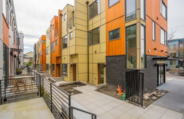 3806 California Avenue Southwest - 3806 California Ave SW, Seattle, WA 98116