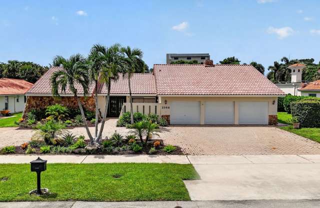 Spacious 4-Bedroom Home with Private Pool in Deerfield Beach Gallery 1