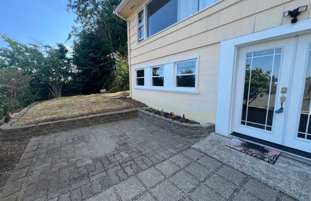 Furnished 1 Bedroom, 1 Bath including all utilities photos photos